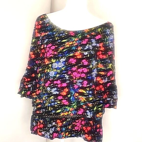 Scoop neck Blouse by John Paul Richard Floral Multicolor Size 1X - Picture 1 of 6